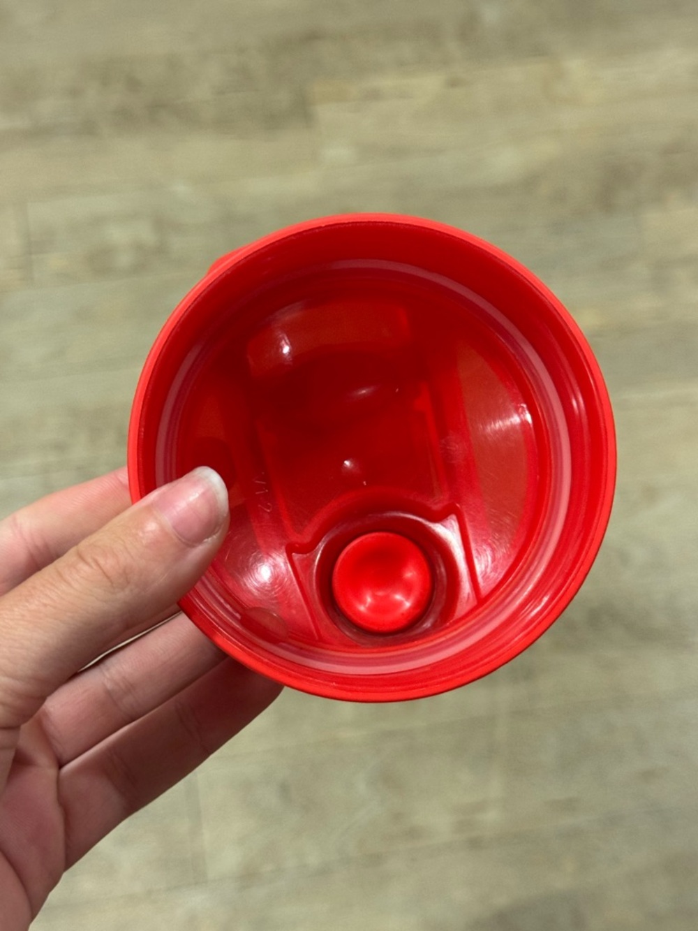 Insulated BlenderBottle Classic Shaker Bottle - Red - Picture 5 of 5